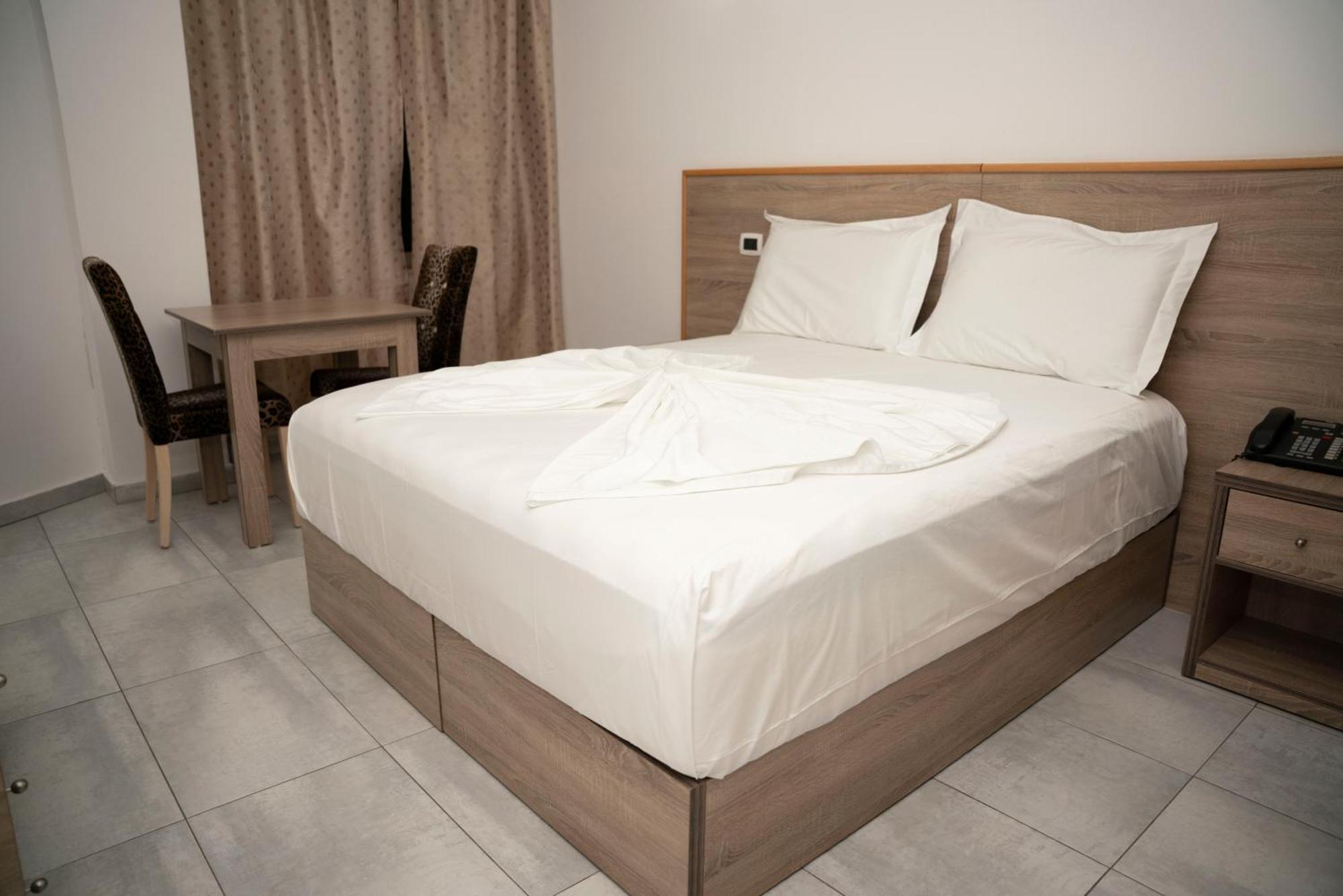 Hotel Pernoca Durres Luaran gambar